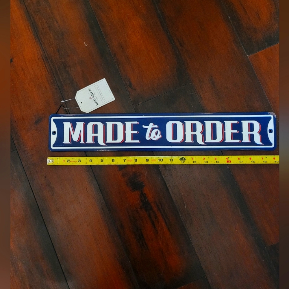 🦋 Kitchen Metal Sign